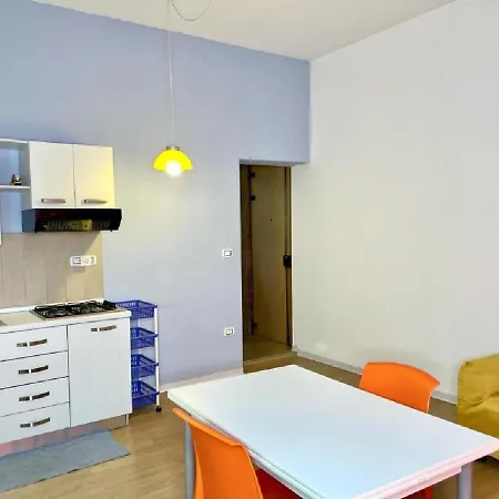 Flower House in centro a 2 passi dal lungomare * Crotone