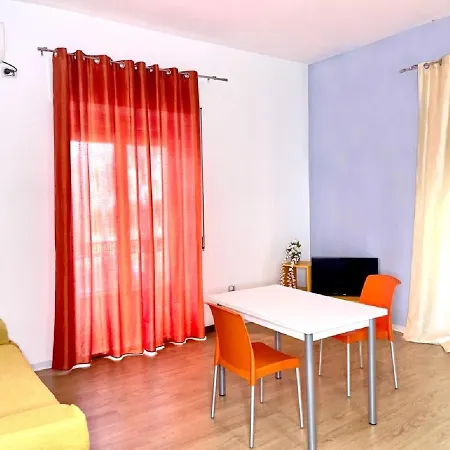 Flower House in centro a 2 passi dal lungomare Appartamento Crotone